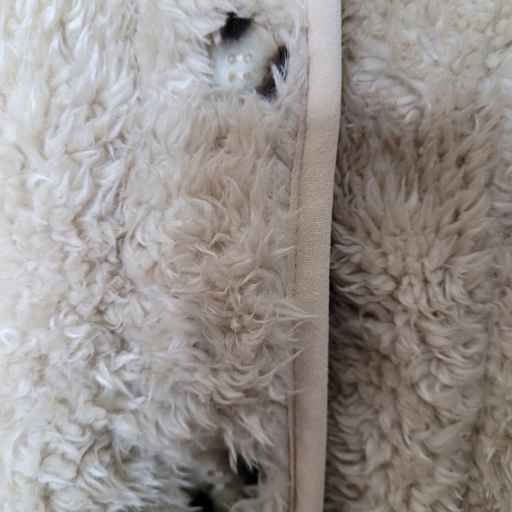 CUPSHE Snowed In Faux Shearling Coat Size Large NWT Cozy Casual - Picture 5 of 13